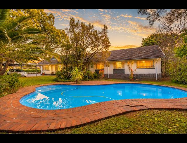 4 BEDROOM FREEHOLD FOR SALE IN BERARIO